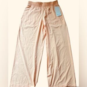 lululemon athletica Wide-Leg Leggings in Pale Peach